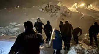 Artvin'de çığ altında kalan iş makinesi operatörü hayatını kaybetti