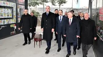 Kültür ve Turizm Bakanı Mehmet Nuri Ersoy, Malatya'da Esnaflarla Buluştu