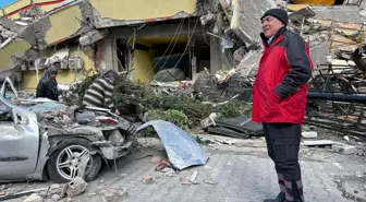 Seyhan Belediye Başkanı Akif Kemal Akay, 6 Şubat depremlerinin yıl dönümünde dayanışmayı vurguladı