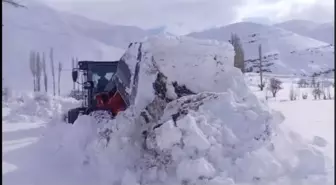 Şırnak'ın Beytüşşebap ilçesinde 13 köy ve 7 mezra yolu ulaşıma kapandı