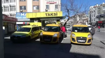 Konya'da taksi şoförü bıçaklandı, saldırgan gözaltına alındı
