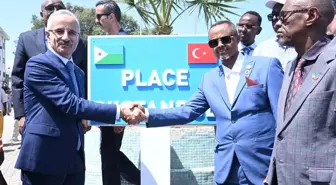 Ulaştırma Bakanı Uraloğlu, Cibuti'de İstanbul Meydanı'nın açılışını gerçekleştirdi