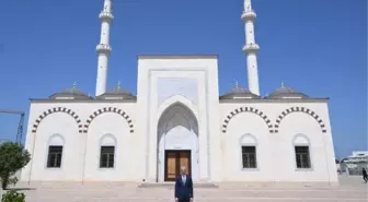 Ulaştırma Bakanı Abdulkadir Uraloğlu, Cibuti'de Sultan II. Abdülhamit Camii'ni ziyaret etti