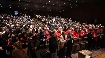 Eyüpsultan Belediyesi, 6 Şubat depremlerinin 1. yıl dönümünde anma programı düzenledi