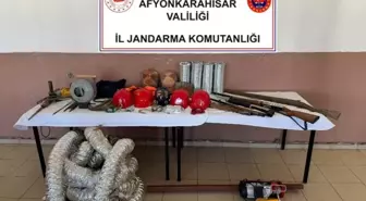 Afyonkarahisar'da kaçak kazı yapan 2 kişi gözaltına alındı