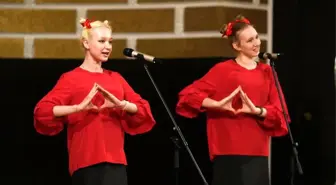 Letonya Üniversitesi Konfüçyüs Enstitüsü, Çin Yeni Yılı'nı öğrencilerin gösterileriyle kutladı