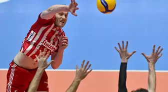 Arkas Spor, Olympiakos'u 3-0 mağlup ederek yarı finale yükseldi