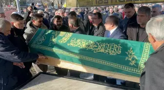 Artvin'de çığ altında kalan iş makinesi operatörünün cenazesi toprağa verildi