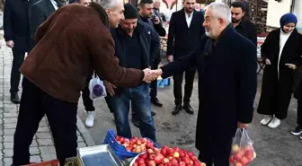 Isparta Belediye Başkanı Şükrü Başdeğirmen, Salı Pazarında Esnaf Ziyaretinde Bulundu