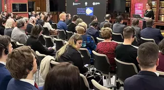 Macar Kralı Matthias Corvinus'un kütüphanesine ait kitaplar Budapeşte'de sergilendi