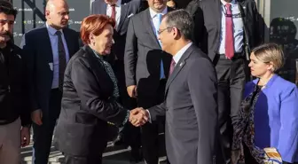 CHP Genel Başkanı Özgür Özel, İYİ Parti Genel Başkanı Meral Akşener'e taziye ziyaretinde bulundu