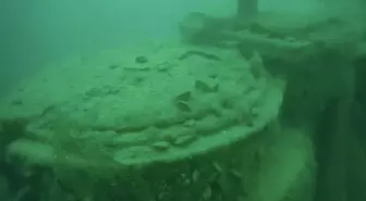 Hopa açıklarında parçalanmış gemi batığı bulundu