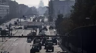 İspanya'da çiftçilerin protestoları trafiği felç etti