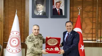 Jandarma Genel Komutan Yardımcısı Bingöl Valisi'ni ziyaret etti