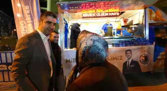 Kartal Belediyesi Miraç Kandili'nde Vatandaşlara Lokma ve Kandil Simidi Dağıttı