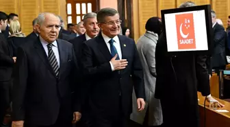 Ahmet Davutoğlu, Manisa Büyükşehir Belediye Başkanı adayının Selçuk Özdağ olduğunu duyurdu