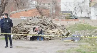 Aksaray'da boş arsada ölü bulundu