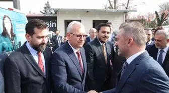 AK Parti Genel Başkan Yardımcısı Erkan Kandemir, Edirne'de belediye başkan adaylarını tanıttı