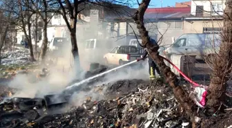 Çorlu'da Eski Okul Bahçesinde Yangın Çıktı