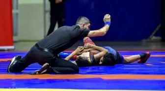 2024 Okul Sporları Yıldızlar Güreş Grup Müsabakaları Başladı