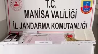 Manisa'da Tefecilik ve Silah Kaçakçılığı Operasyonu: 3 Zanlı Gözaltına Alındı