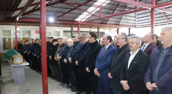 Trabzon'da vefat eden öğretmenin cenazesi toprağa verildi