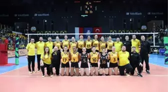 VakıfBank, Polonya takımını mağlup ederek çeyrek finale yükseldi