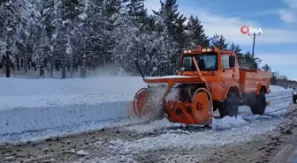 Vali Çiçek, kar savaşçılarının çalışmalarını denetledi