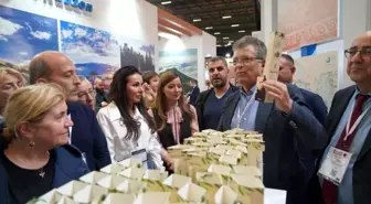 Edremit Belediyesi, Doğu Akdeniz Uluslararası Turizm ve Seyahat Fuarı'nda Edremit'i tanıttı