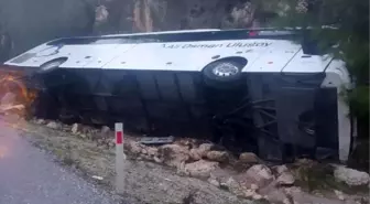 Akseki'de otobüs kazası: 1'i ağır 20 kişi yaralandı