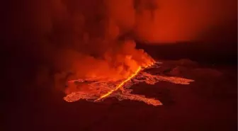 İzlanda'da Yanardağ Patlaması Sonucu Acil Durum İlan Edildi