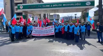 DSİ 2. Bölge Müdürlüğü Çalışanları Vergi Diliminin Sabitlenmesi İçin Eylem Yaptı