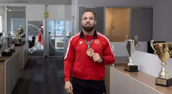 İşitme Engelli Milli Güreşçi Oğuz Dönder, Tedavisinin Ardından Dünya ve Olimpiyat Şampiyonu Oldu