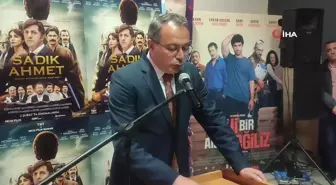 Sadık Ahmet Filminin Gösteriminde Gözyaşları Sel Oldu