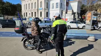 Sarıyer Emirgan Sahilinde Motosiklet Sürücülerine Denetim