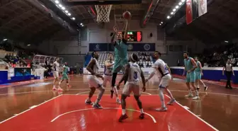 Kocaeli Büyükşehir Belediye Kağıtspor Çayırova Belediyesi'ne mağlup oldu