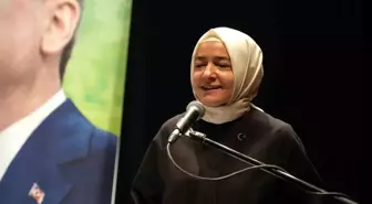 AK Parti Genel Başkan Yardımcısı Fatma Betül Sayan Kaya, CHP'ye Yüklenerek Muhalefetin İktidar Olabilmesini Eleştirdi