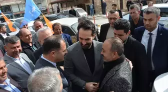 AK Parti Milletvekili Ahmet Mücahit Arınç, Demirci Belediye Başkan adayı Erkan Kara'nın seçim bürosunun açılışına katıldı