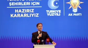 AK Parti, Sivas'ta belediye başkan adaylarını tanıttı