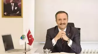 Aziz Yeniay kimdir? AK Parti Küçükçekmece Belediye Başkan Adayı Aziz Yeniay biyografisi!