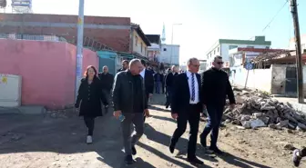 Turgutlu Belediye Başkanı Çetin Akın, yatırımları inceledi