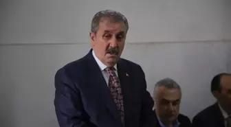 BBP Genel Başkanı Mustafa Destici, eski İl Başkanı Abdülbaki Bozdemir'in ailesine taziye ziyaretinde bulundu