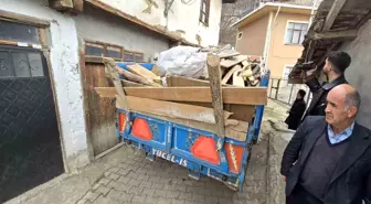 Niksar Sosyal Yardımlaşma Vakfı, Heyelan Sonucu Evlerini Terk Eden Vatandaşlara Yardım Sağlıyor