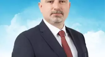 Hopa'da AK Parti ve CHP'nin Belediye Başkan Adayları Benzer İsimlere Sahip