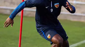 Kayserispor, ara transfer döneminde 3 futbolcu kadrosuna kattı