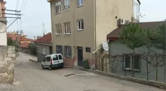 Üvey babasını bıçaklayarak öldüren genç tutuklandı