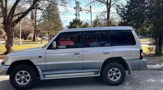 Efsane Vali Recep Yazıcıoğlu'nun makam otomobili Erzincan'da trafiğe çıktı