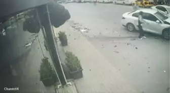 Seyir halindeki otomobil park halindeki araca çarptı: Bir kişi yaralandı