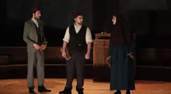 Milli Eğitim Bakanlığı'nın Cumhuriyet'in 100. yılı etkinlikleri kapsamında hazırladığı tiyatro oyunu Gaziantep'te sahnelendi
