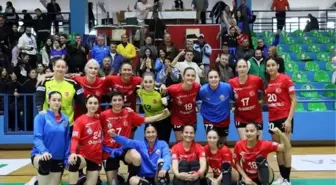 Yalıkavakspor, Üsküdar Belediyesi'ni yenerek yarı finale yükseldi
